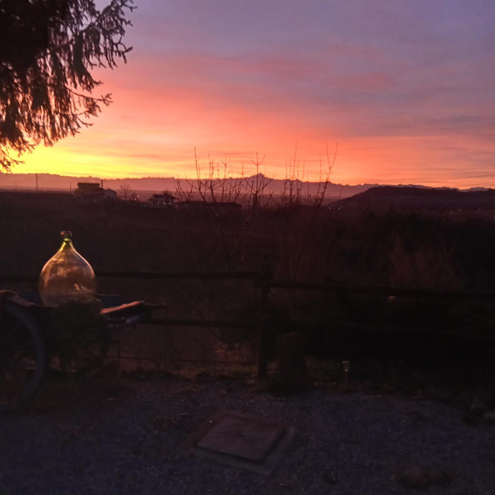 Agriturismo Bric Di Gai Monforte D'Alba Bagian luar foto