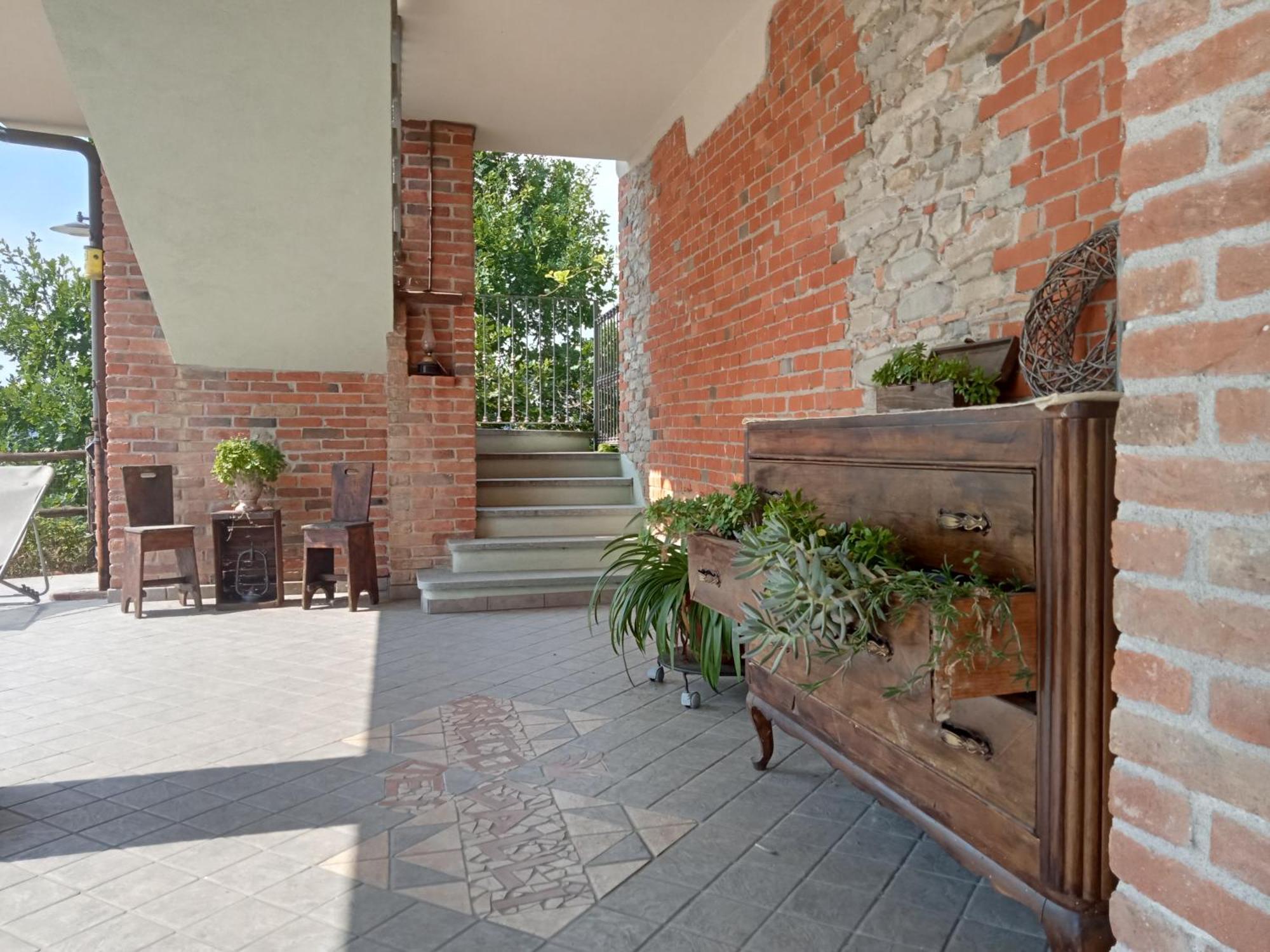 Agriturismo Bric Di Gai Monforte D'Alba Bagian luar foto